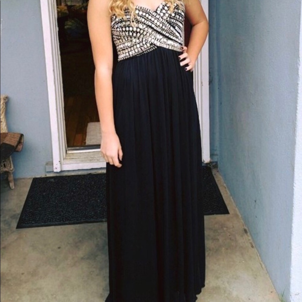 black dress